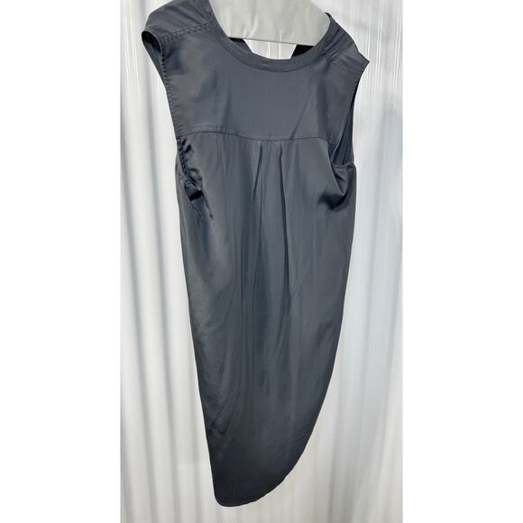 Acrobat Silk V Neck Sleeveless Long Blouse In Steel Size Large 18” Pit To Pit - Picture 3 of 5